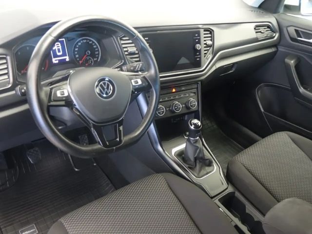 Volkswagen T-Roc 1,6 TDI SCR *NAVI, CARPLAY, PDC*