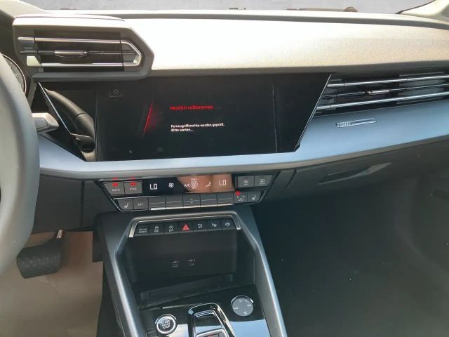 Audi A3 30 TFSI Sedan