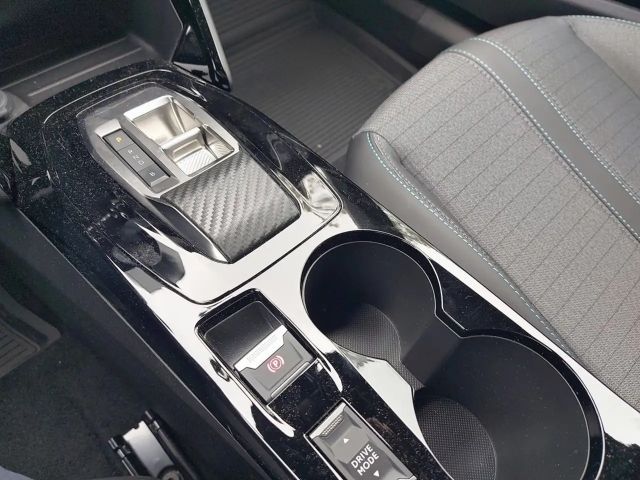 Peugeot E-2008 Allure Pack