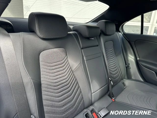 Mercedes-Benz A 200 A 200 Limousine+PANO.+NIGHT+DISTRONIC+R.KAM+LED