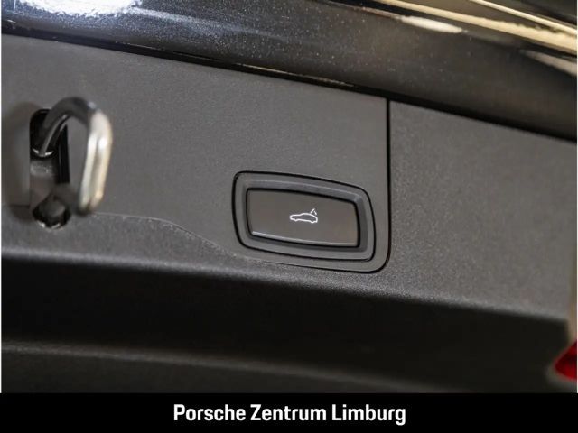 Porsche Taycan 4 Cross Turismo