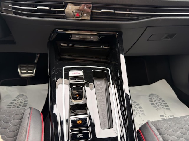 Volkswagen Golf 2.0 TSI DSG GTI