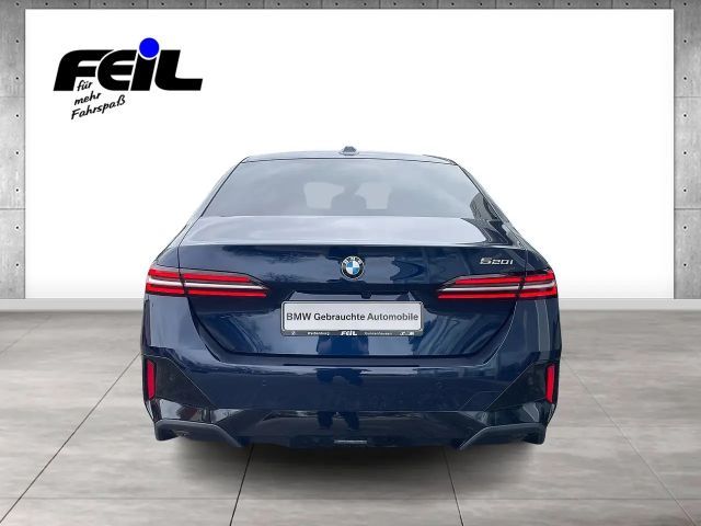 BMW 520 520i M-Sport Sedan