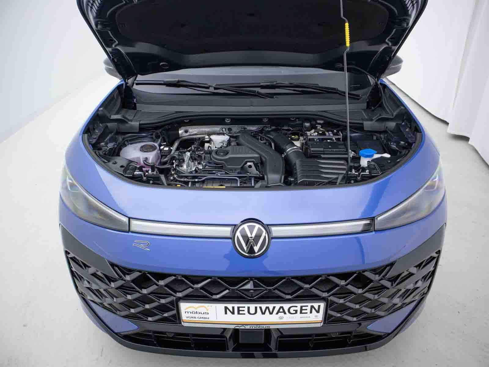 Volkswagen T-Roc 1.5 eTSI DSG IQ.Drive R-Line