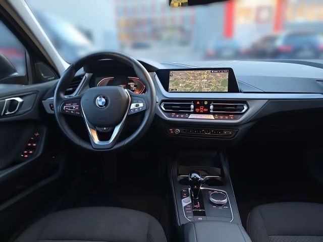 BMW 118 118d Advantage pakket Sedan