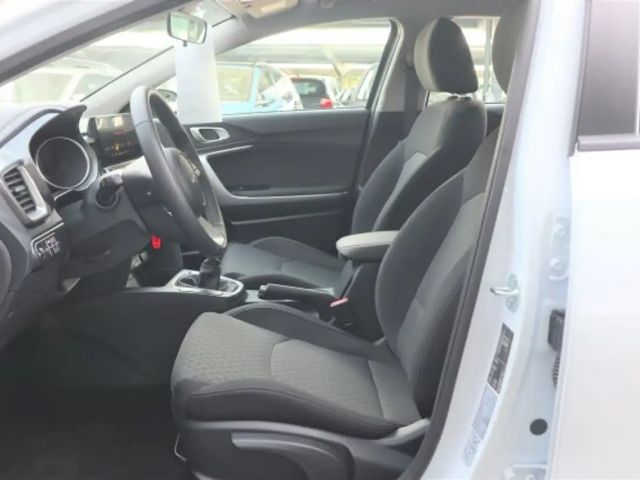 Kia Ceed Ceed / WENIG KM ! / STARKER MOTOR / TOP-AUSST. !