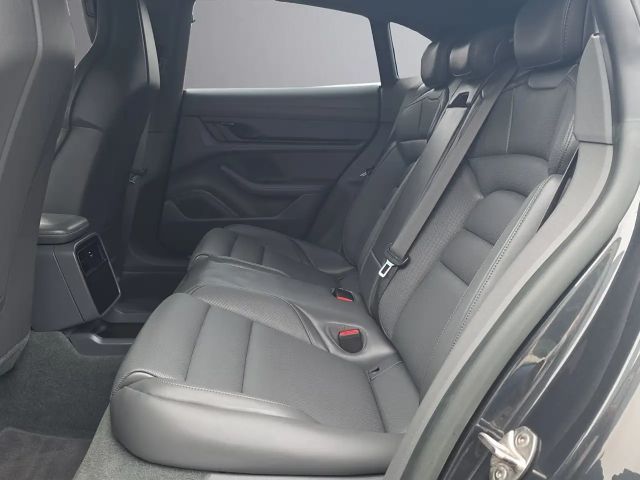 Porsche Taycan 4S Cross Turismo