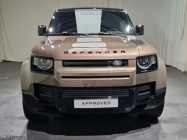 Land Rover Defender 110 D300 Dynamic SE