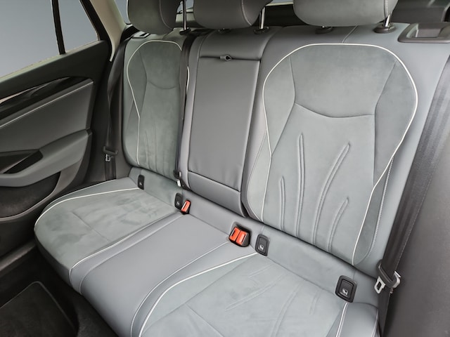 Volkswagen Passat 1.5 TSI Business DSG Variant