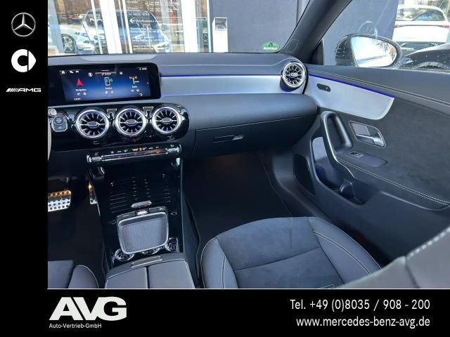 Mercedes-Benz CLA 200 AMG Line Shooting Brake