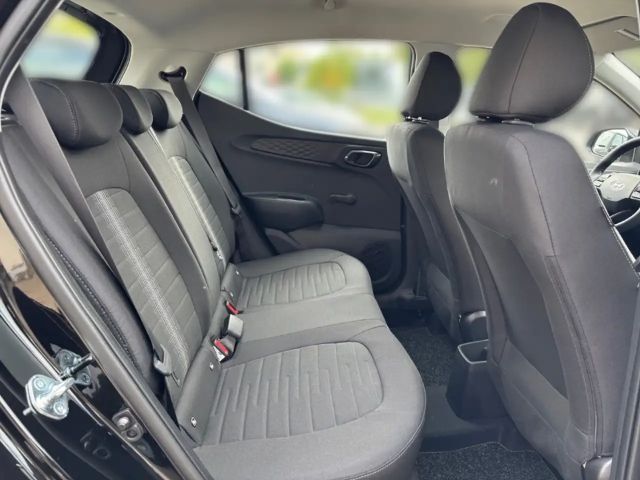 Hyundai i10 1.0 2WD Trend