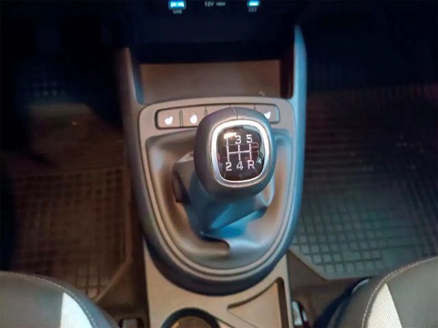 Hyundai i10 i Line Plus 1,0 MT a3bp0