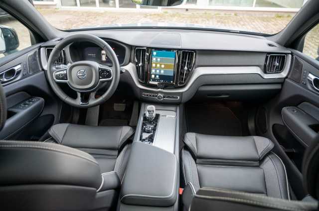 Volvo XC60 AWD Dark Plus T8