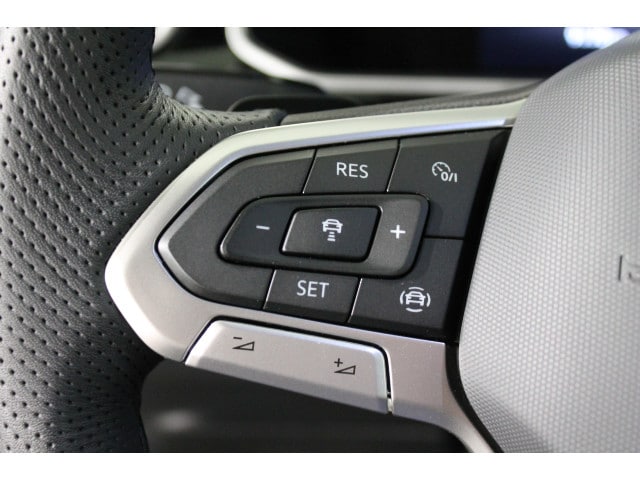 Volkswagen T-Roc 1.5 TSI DSG R-Line