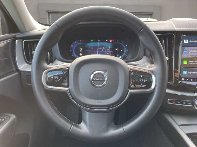Volvo XC60 Business Dark Plus