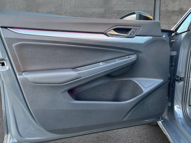 Volkswagen Golf 1.5 eTSI