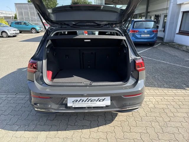 Volkswagen Golf 1.5 TSI Golf VIII