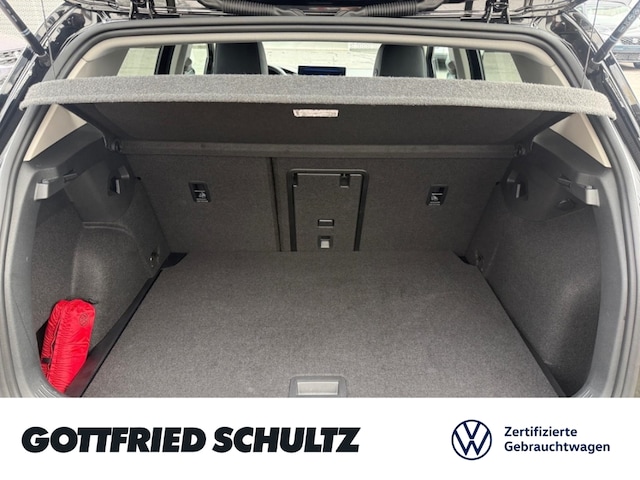 Volkswagen Golf 1.5 eTSI DSG