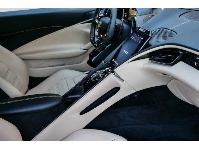 Ferrari Roma *Carbon+LED*MagneRide*Passenger-Display*PPF*