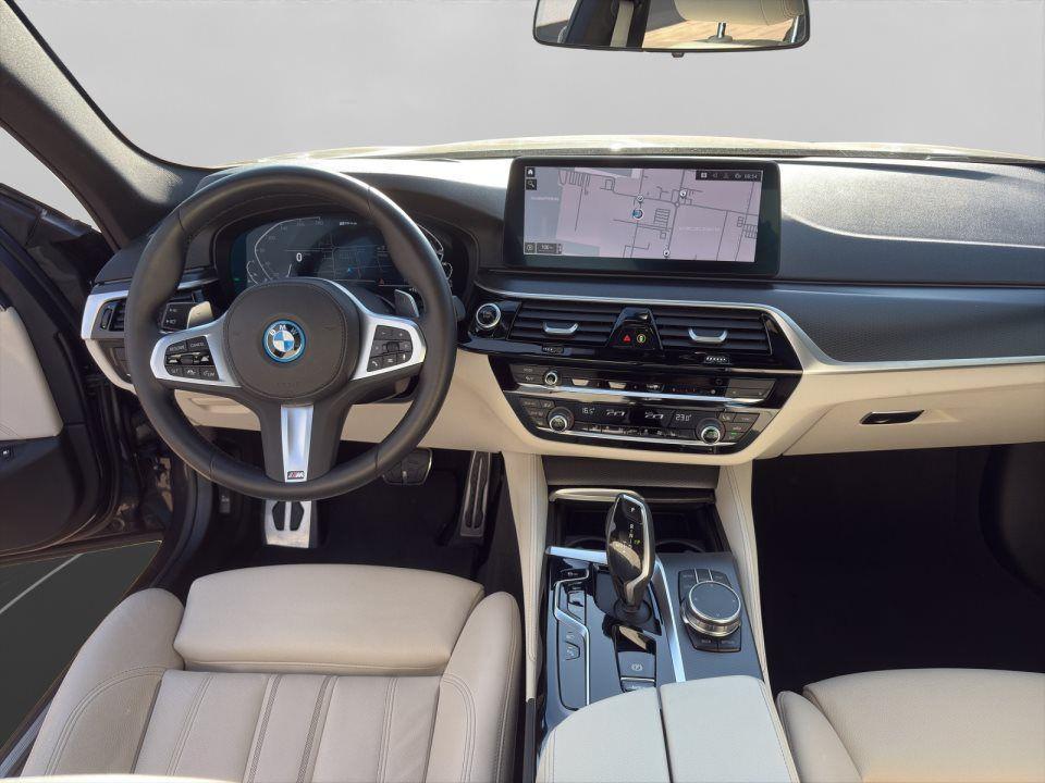 BMW 545 545e Sedan xDrive