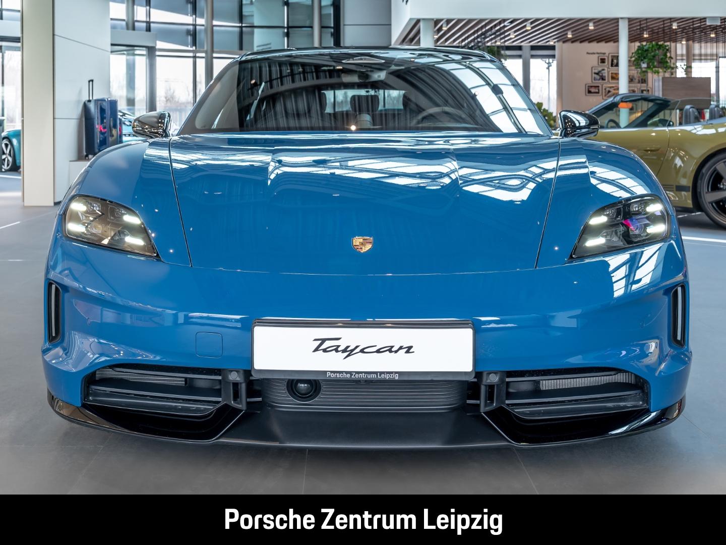 Porsche Taycan Black Edition Sport Turismo