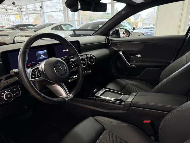 Mercedes-Benz A 180 Urban