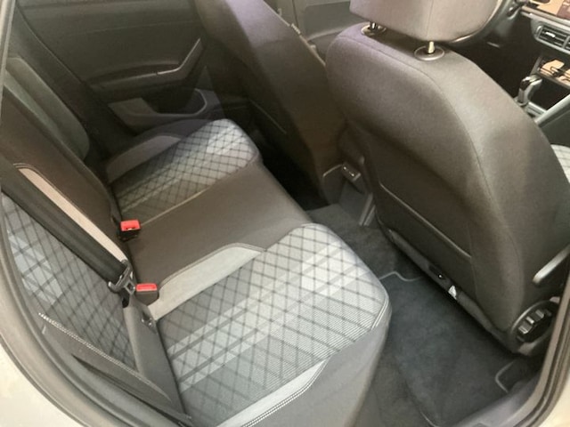 Volkswagen Polo Polo 1.0     R-L  BT081 TSID7F