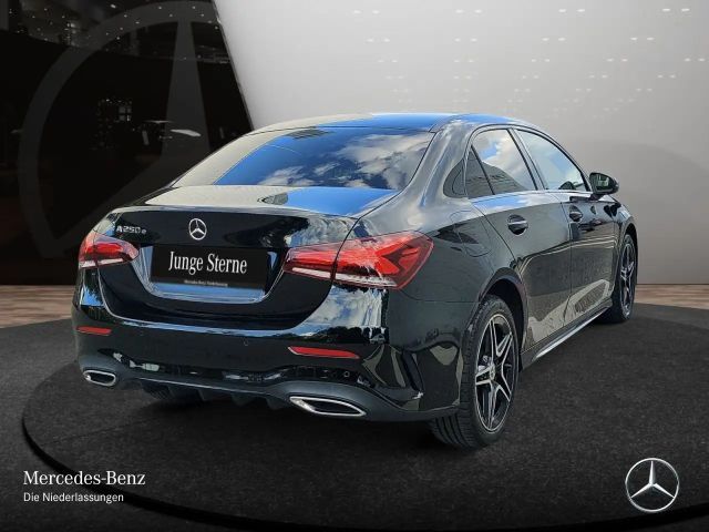 Mercedes-Benz A 250 A 250 e AMG Line