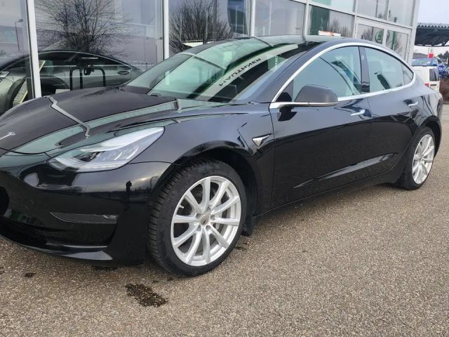 Tesla Model 3 AWD Long Range
