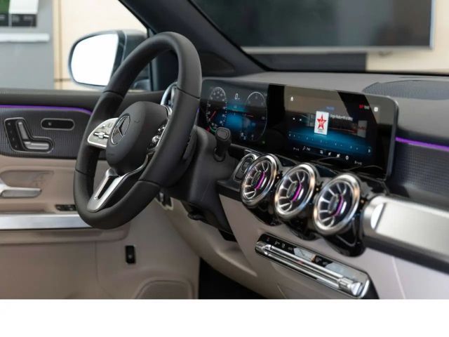 Mercedes-Benz EQB 300 4MATIC Progressive