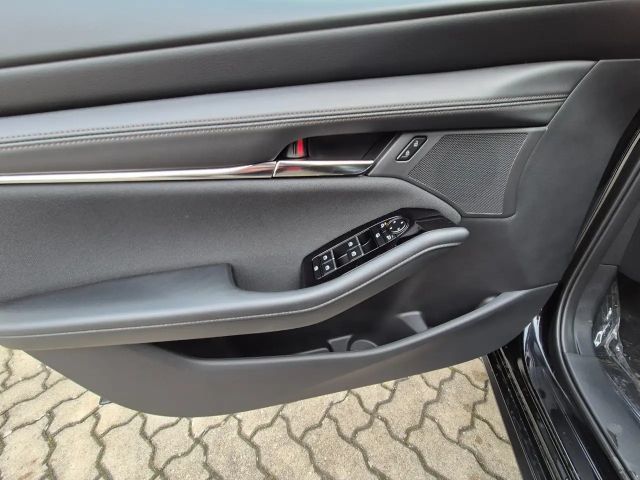 Mazda 3 2.5LG140PS 6MT 2WD Centre-Line