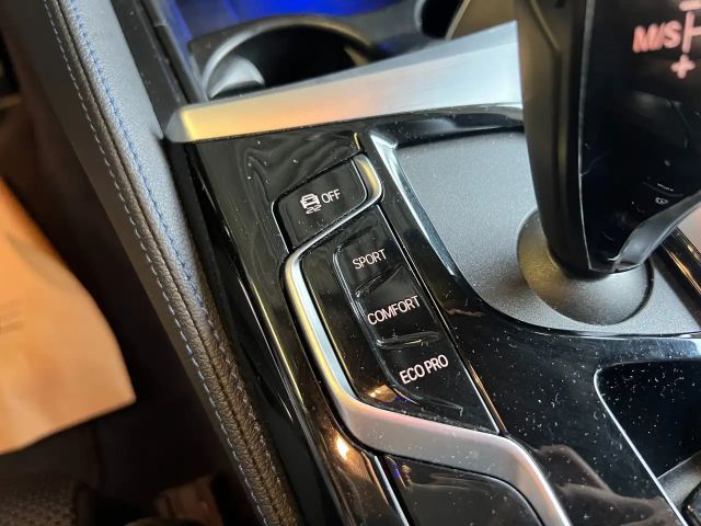 BMW 530 530d M-Sport Sedan