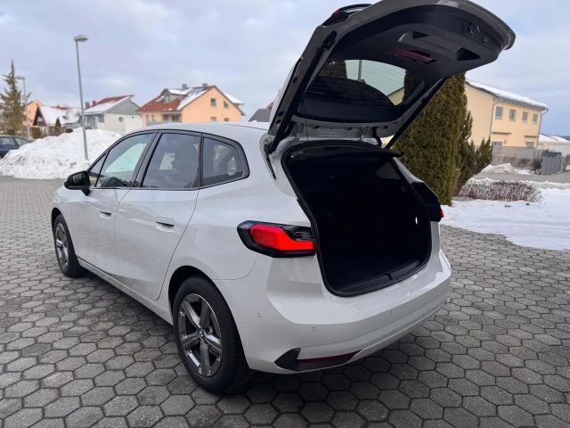 BMW 216 KAMERA DAB LED KLIMAAUTO