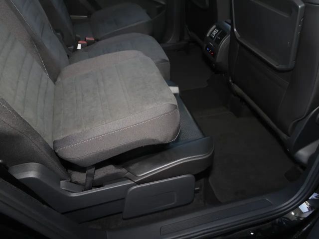 Volkswagen Touran DSG R-Line