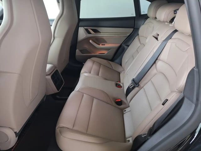 Porsche Taycan 4S Cross Turismo