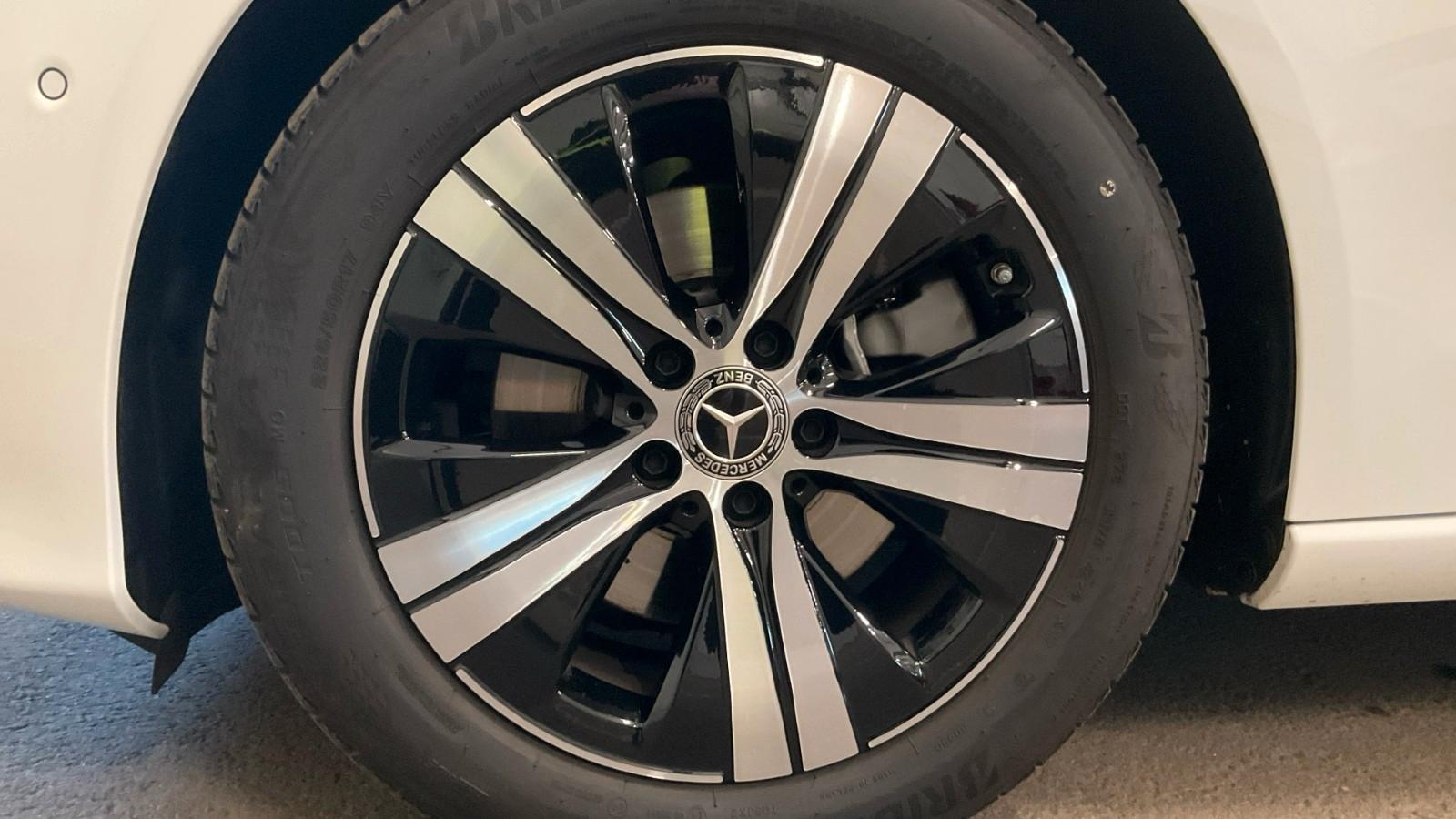 Mercedes-Benz C 220 AVANTGARDE C 220 d Sedan