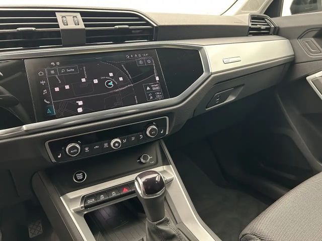 Audi Q3 35 TFSI S-Line