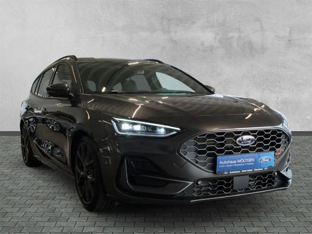 Ford Focus EcoBoost ST Line Wagon