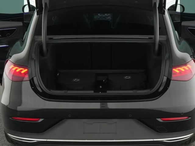 Mercedes-Benz EQE 300 Business Line Sedan