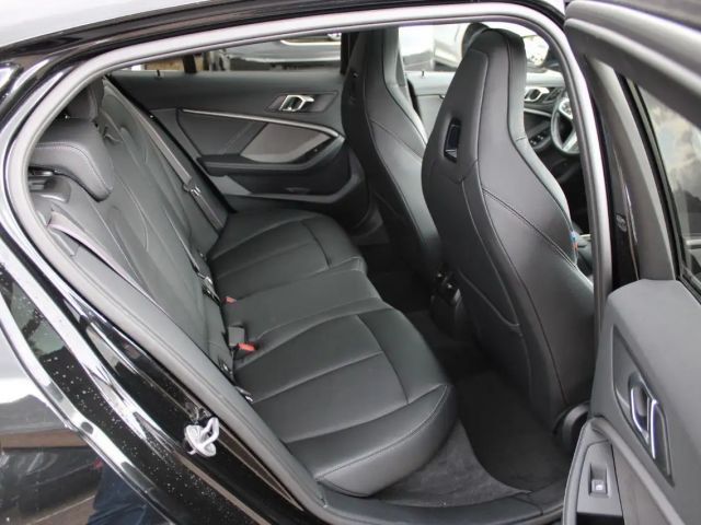 BMW 135 135i Sedan xDrive