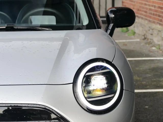 MINI Cooper E Classic