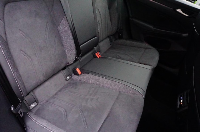 Volkswagen Golf 1.5 eTSI DSG Variant