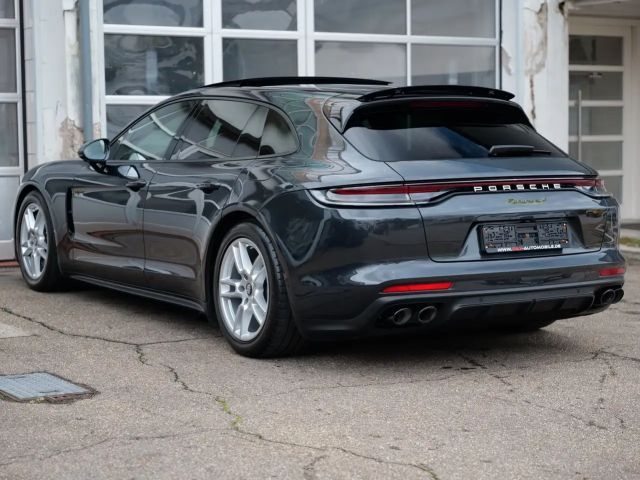 Porsche Panamera 4 E-Hybrid