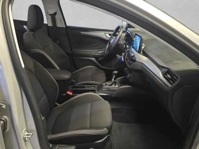 Ford Focus Cool & Connect EcoBoost Wagon