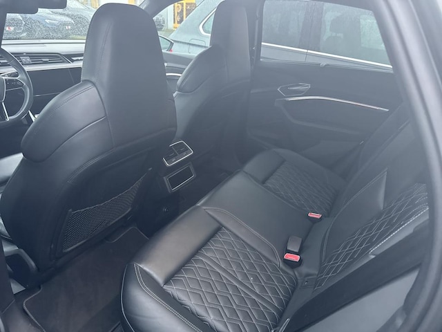 Audi e-tron Quattro Sportback