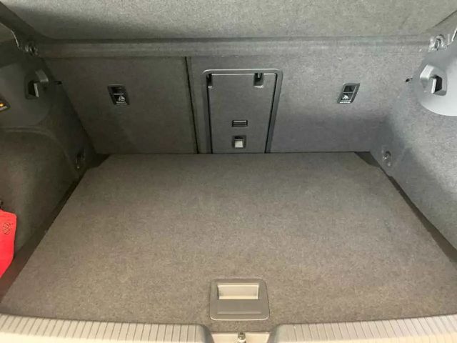 Volkswagen Golf DSG Golf VIII Style