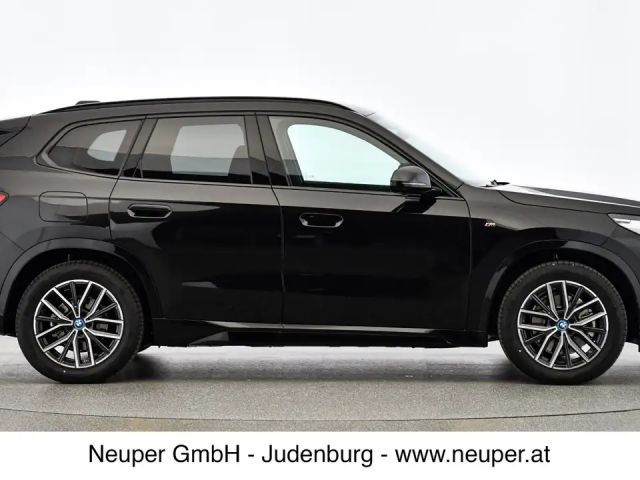 BMW iX1 xDrive30