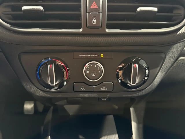 Hyundai i10 1.0 Edition 30 plus