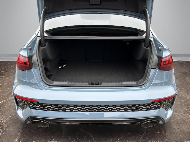 Audi RS3 Quattro S-Tronic Sedan