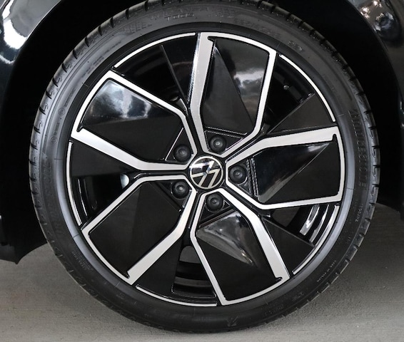 Volkswagen Golf 1.5 eTSI DSG Golf VIII